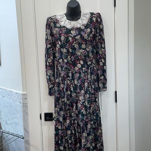 Vintage 1980s floral print dress by Lanz - size med - large